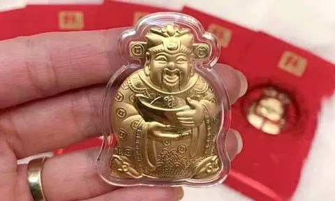 Ngày vía Thần tài mua bạc có được không?