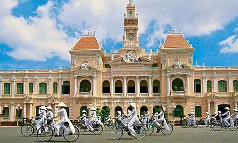 Thành phố Hồ Chí Minh khẳng định sức sống mạnh mẽ, tiên phong đổi mới, xây dựng và phát triển vì cả nước, cùng cả nước