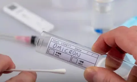 Ca nhiễm Omicron đầu tiên ra viện sau 2 tuần không triệu chứng