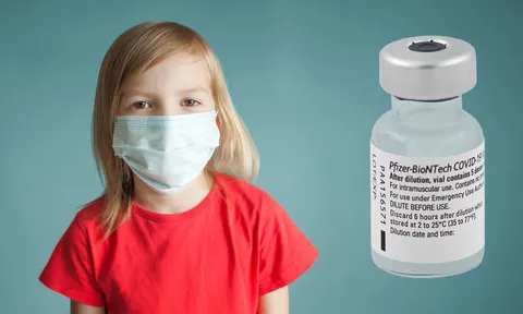 FDA cấp phép tiêm mũi tăng cường vaccine của Pfizer cho trẻ em từ 12 đến 15 tuổi