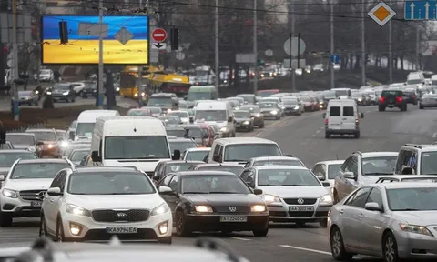 Người Việt ở Ukraine cần bình tĩnh, theo dõi sát diễn biến tình hình