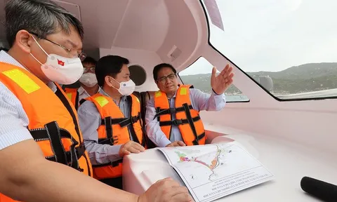 Thủ tướng Phạm Minh Chính khảo sát các dự án, công trình lớn, trọng điểm tại Khánh Hòa