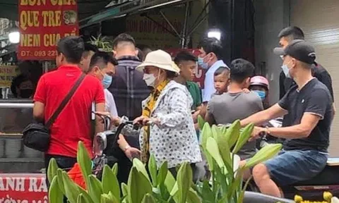 Hà Nội: Nam thanh niên nổ súng bắn người giữa phố, nghi do mâu thuẫn