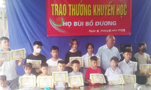 Khuyến học từ dòng họ