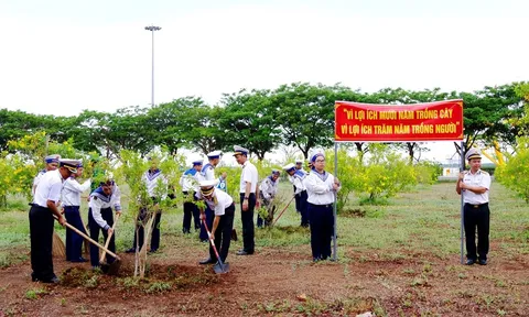 Vùng 2 Hải quân phát động “Tết trồng cây đời đời nhớ ơn Bác Hồ”