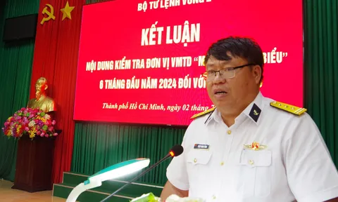 Vùng 2 Hải quân kiểm tra đơn vị vững mạnh toàn diện “mẫu mực, tiêu biểu” tại Lữ đoàn 125