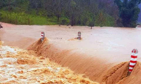 Khẩn trương ứng phó, giảm thiểu thiệt hại do mưa lớn, lũ quét và sạt lở đất