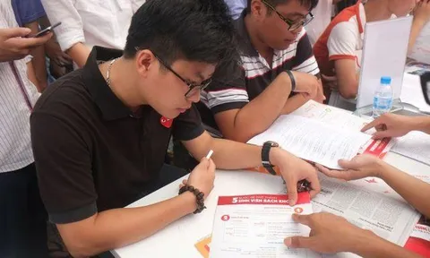 Thí sinh từ 22,5 điểm trở lên có thể không được hưởng tối đa điểm ưu tiên xét tuyển ĐH