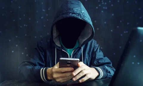 Bắt đối tượng câu kết tội phạm nước ngoài để lừa đảo