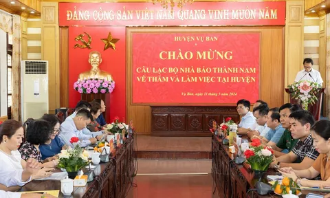 BTV Huyện ủy Vụ Bản gặp mặt, làm việc với CLB Nhà báo Thành Nam