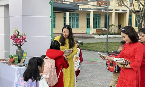 Lì xì sách – Nét đẹp văn hóa ngày đầu năm