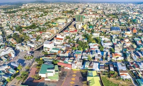 “Quảng Ngãi mới”: Cơ hội phát triển liên vùng, thách thức quản lý và áp lực đời sống