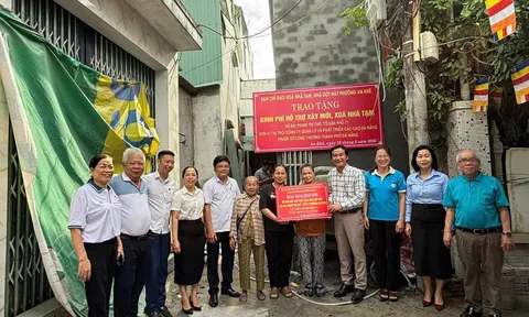 Công ty quản lý và phát triển các Chợ TP. Đà Nẵng - Góp sức chung tay trong phong trào xóa nhà tạm, nhà dột nát