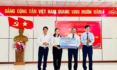 Phường Bàn Thạch trao tặng xã Trà Giáp hơn 200 triệu đồng an sinh xã hội