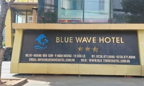 Phớt lờ dư luận, hàng loạt khách sạn lớn tại biển Cửa Lò 'tự phong sao'