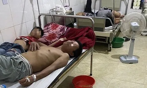 Hà Tĩnh: Nhiều người nhập viện, nghi ngộ độc tiết canh