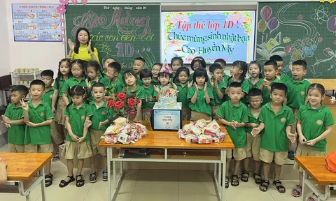 Hơn 1,1 triệu học sinh xứ Nghệ nô nức khai giảng