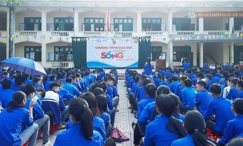Nghệ An tạm dừng liên kết đào tạo kỹ năng sống trong trường học