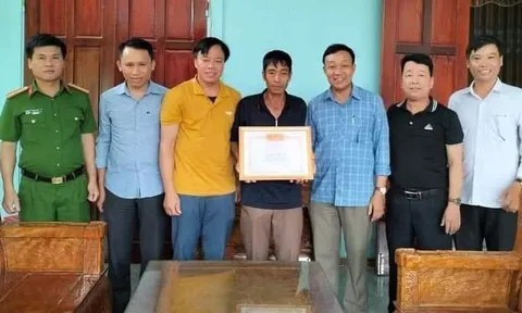 Hà Tĩnh: Khen thưởng người đàn ông dũng cảm cứu người 