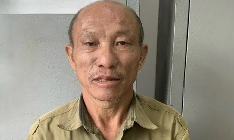 Trốn truy nã 17 năm, ra nước ngoài vẫn bị bắt