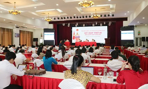 Chủ tịch UBND tỉnh Nghệ An không có phiếu tín nhiệm thấp