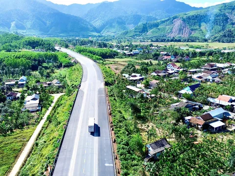 Cao tốc La Sơn - Hòa Liên tiếp tục hạn chế xe khách, xe tải từ 1/4 - 30/6