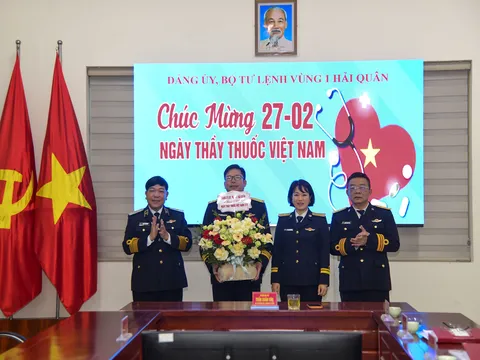 Tri ân những người giữ “lá chắn sức khỏe” nơi đầu sóng