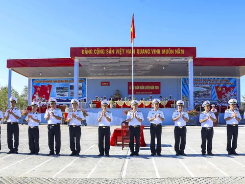 Các đơn vị Vùng 4 Hải quân tổ chức Lễ ra quân huấn luyện năm 2026