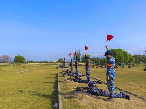 Những “Tiếng nổ” đầu tiên trong đời quân ngũ