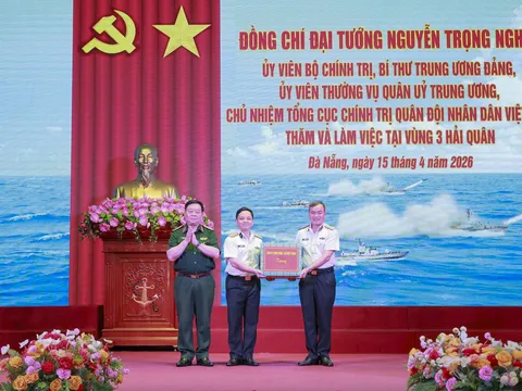 Đại tướng Nguyễn Trọng Nghĩa thăm và làm việc tại Vùng 3 Hải quân