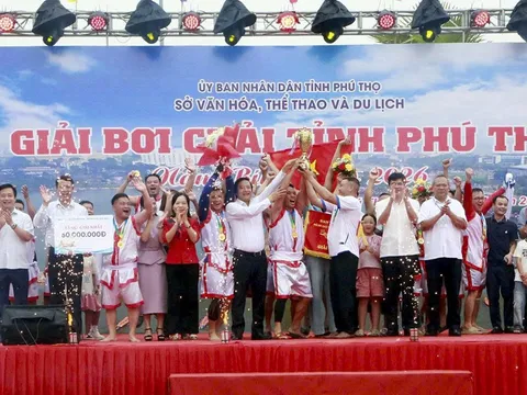 Hào khí sông nước Đất Tổ – Khi nhịp chèo giữ hồn dân tộc