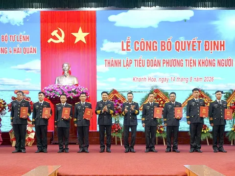 Thành lập Tiểu đoàn Phương tiện không người lái Vùng 4 Hải quân