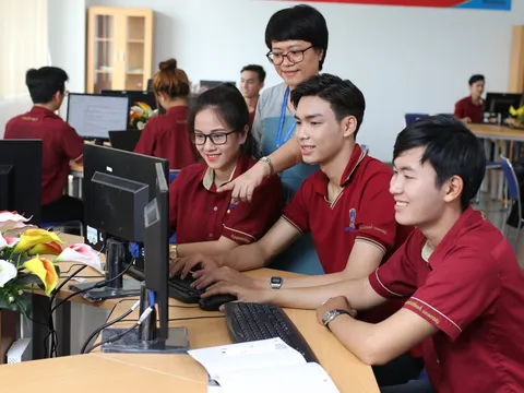 Nghề nào trả lương cao nhất cho sinh viên mới ra trường?