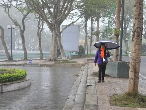 Miền Bắc mưa rải rác trước khi bước vào đợt nắng nóng diện rộng
