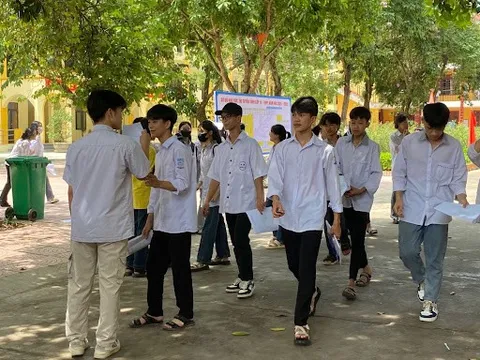 Áp lực lớp 10 ở Hà Nội: Bài toán cung – cầu và “lối ra” cho 60.000 học sinh