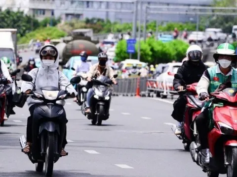 Hà Nội tăng nhiệt, TP.HCM nắng nóng, miền Trung có nơi vượt 40°C