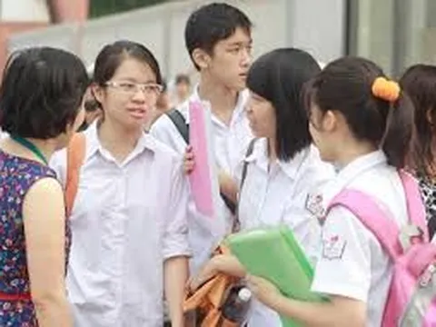 Học sinh giảm chọn môn tự nhiên: Lựa chọn an toàn hay dấu hiệu lệch hướng?