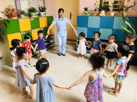 Ban hành chuẩn nghề nghiệp giáo viên sơ cấp, trung cấp