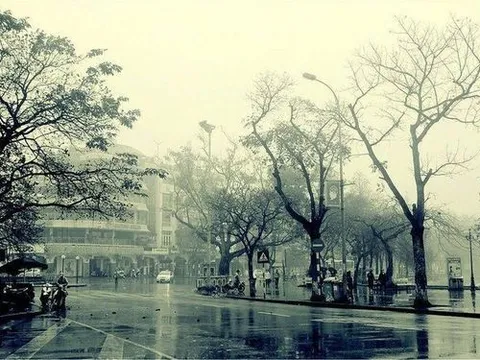 Miền Bắc đón không khí lạnh gây mưa lớn từ chiều tối mai, đề phòng dông lốc