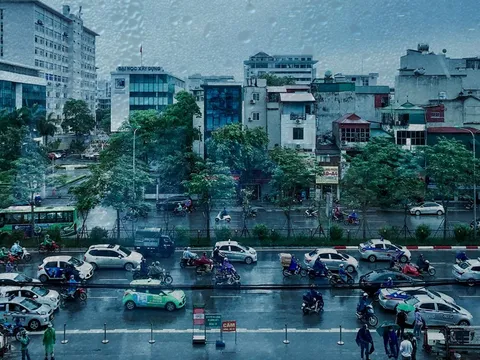 Đón không khí lạnh, Bắc Bộ mưa rất to, Trung Bộ gia tăng mưa dông