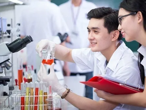 Nhiều trường mở rộng tổ hợp xét tuyển ngành y dược sang khối có môn xã hội