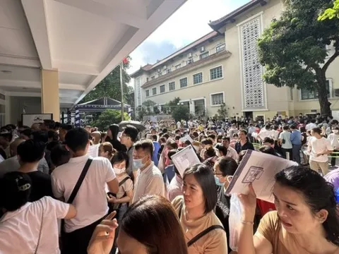 Phụ huynh lúng túng khi phân tuyến bằng bản đồ số: Minh bạch hơn nhưng chưa dễ tiếp cận