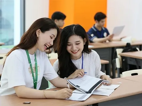 Miễn học phí cho nhiều ngành đặc thù, STEM dự kiến có học bổng cao