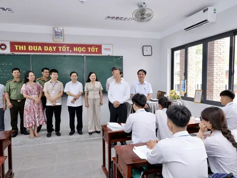 Tốt nghiệp THPT 2026: Nghiên cứu rà quét thiết bị công nghệ trước giờ thi