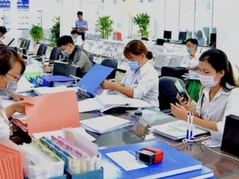 Từ 1/7, lương công chức thấp nhất hơn 3,4 triệu đồng
