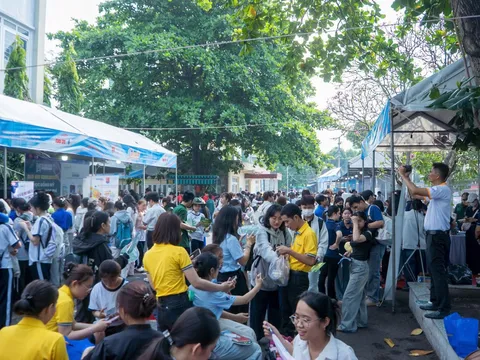 Hồ sơ thất nghiệp tại TP Hồ Chí Minh giảm hơn 24%