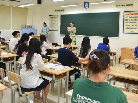 Ngày đầu thi tốt nghiệp THPT 2026: Ghi nhận 12 trường hợp vi phạm quy chế