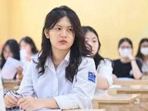 Đề tiếng Anh tốt nghiệp THPT 2026 giữ độ phân hóa, phổ điểm được dự báo nhỉnh hơn