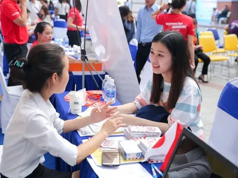 Doanh nghiệp cần gì ở sinh viên thời AI?