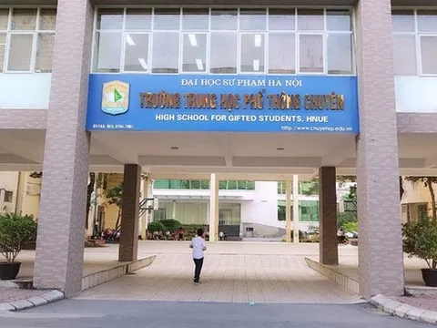 THPT Chuyên Đại học Sư phạm hạ điểm chuẩn nhiều lớp chuyên năm 2026